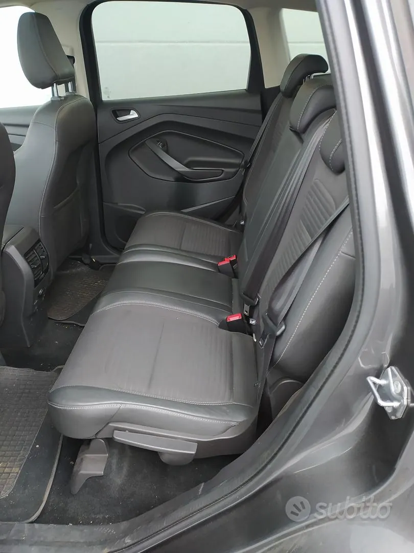 Ford Kuga 2017 photo 2