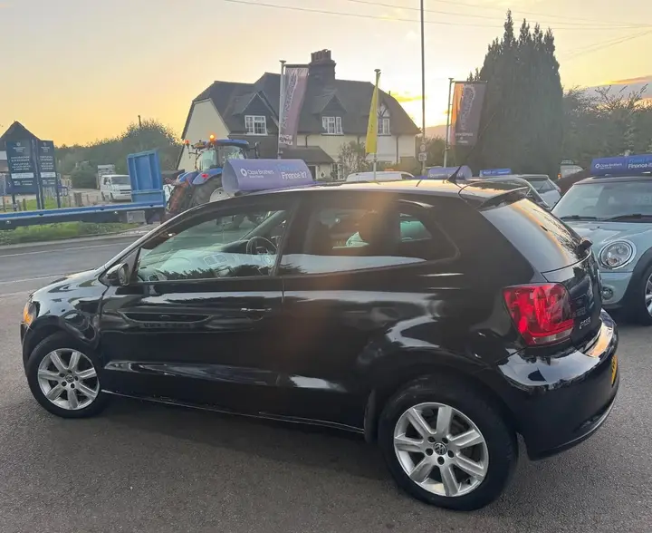 Volkswagen Polo 2013 photo 4