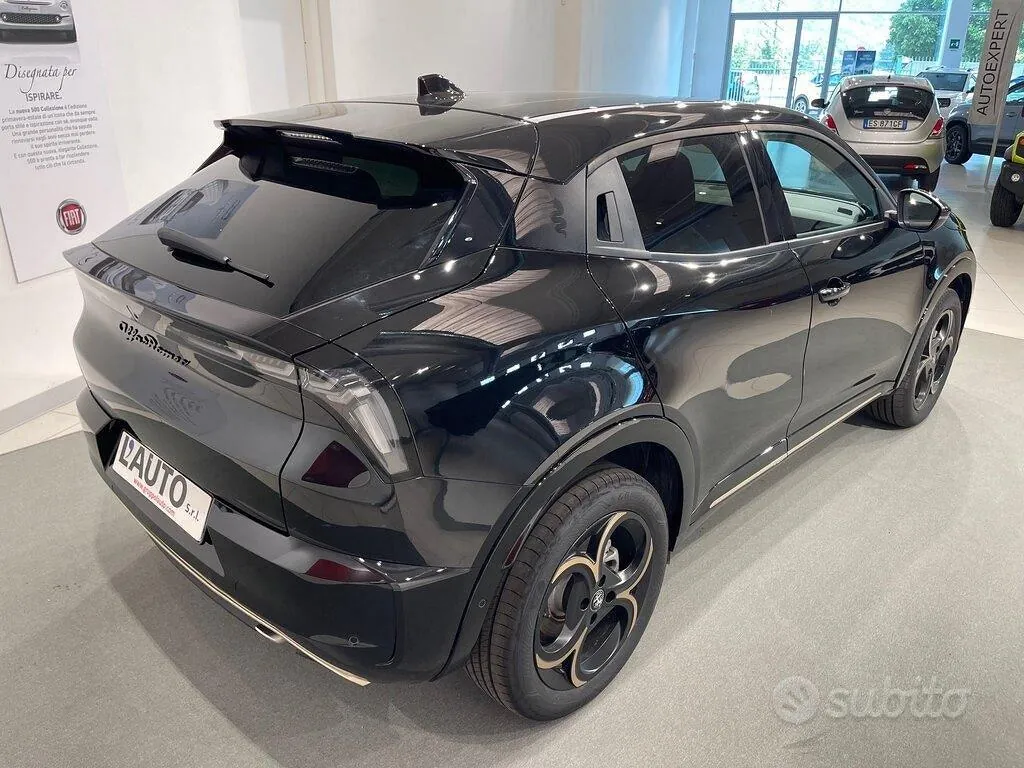 Alfa Romeo Junior 2025 photo 3
