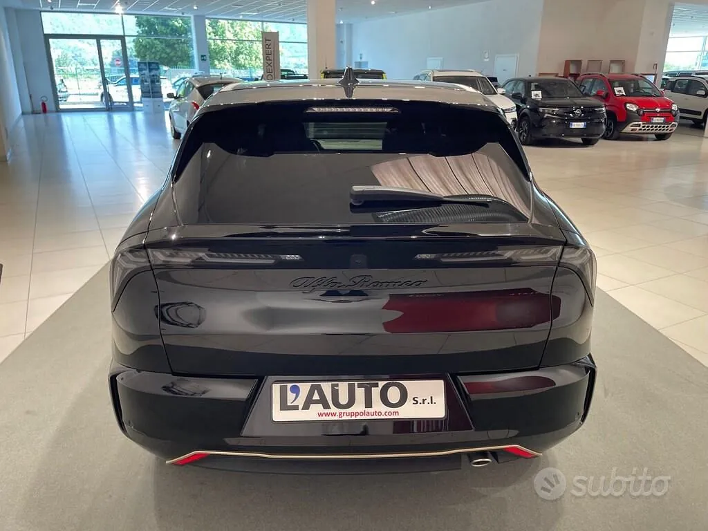 Alfa Romeo Junior 2025 photo 4