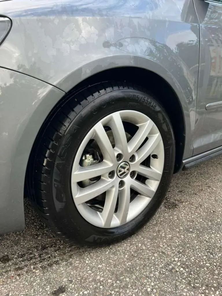 Volkswagen Golf 2009 photo 3