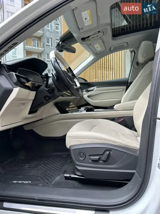 Audi E-Tron 2020 photo 5
