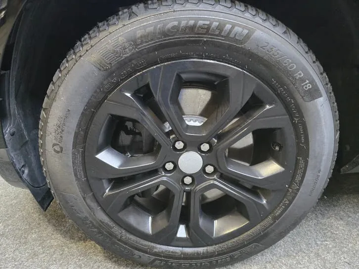 Land Rover Range Rover Evoque 2019 photo 2