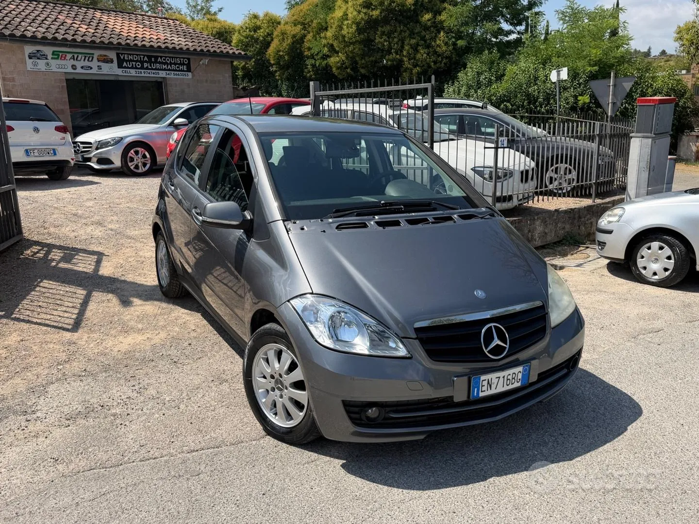 Mercedes-Benz A-Class 2010 photo 3