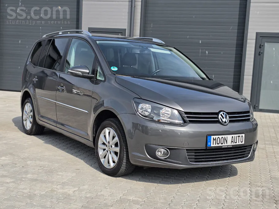 Volkswagen Touran 2010 photo 4