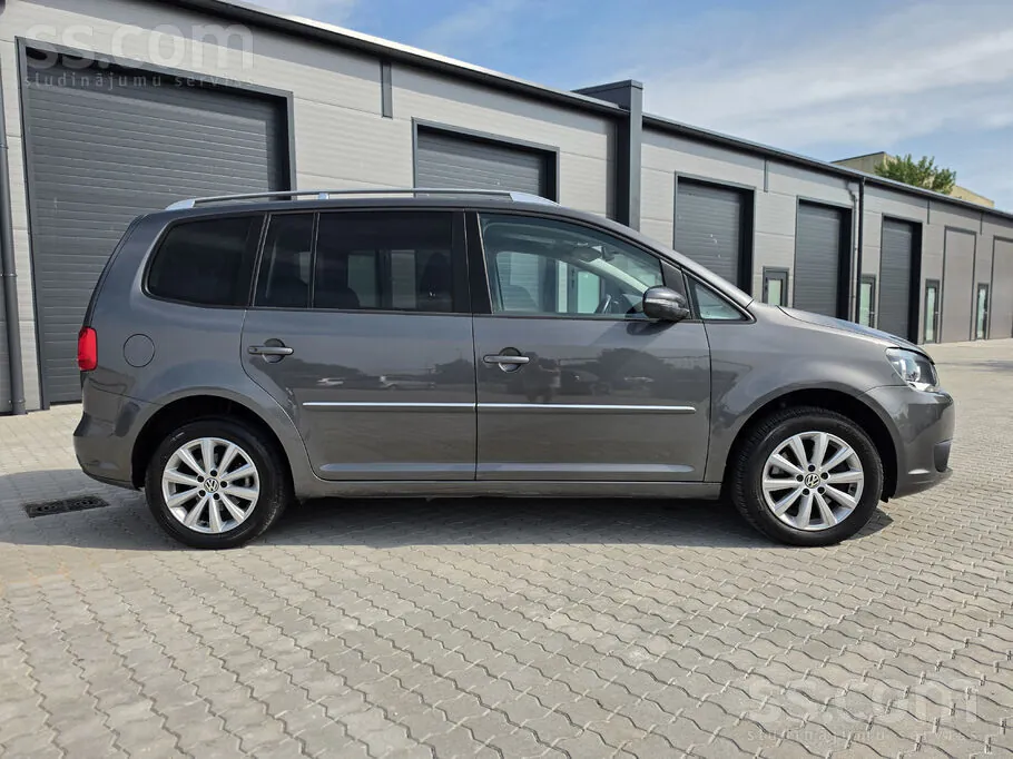Volkswagen Touran 2010 photo 5