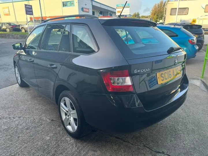 Skoda Fabia 2016 photo 4
