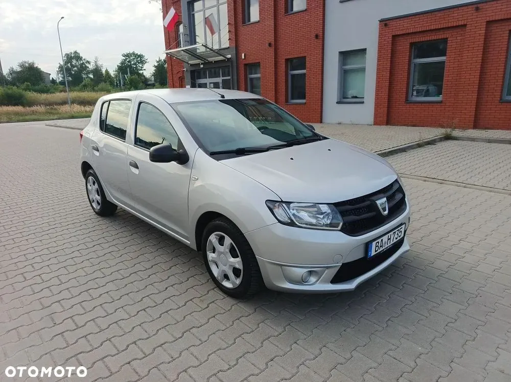 Dacia Sandero 2013 photo 2