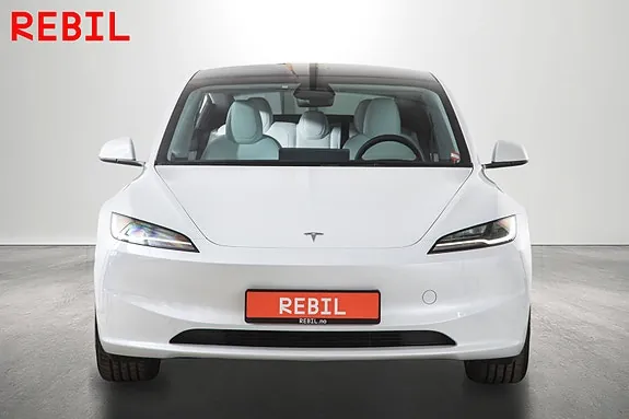 Tesla Model 3 2024 photo 3
