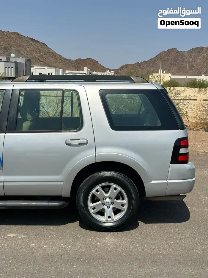 Ford Explorer 2009 photo 4