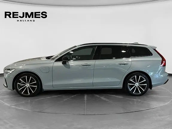 Volvo V60 2025 photo 3