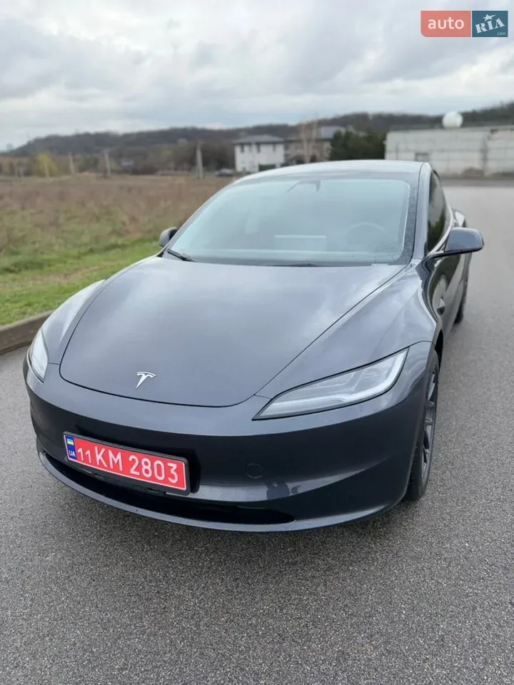 Tesla Model 3 2025 photo 5