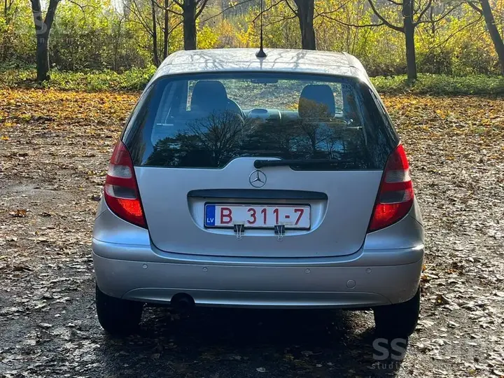 Mercedes-Benz A150 2005 photo 4