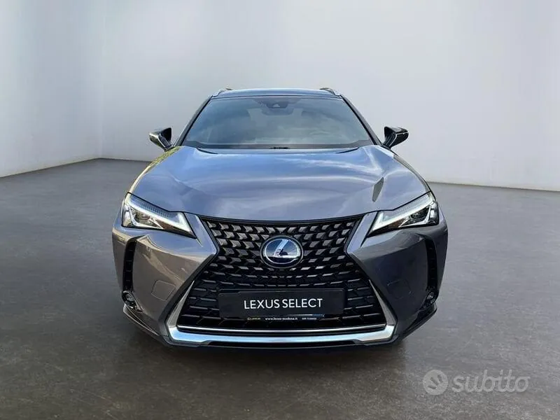 Lexus Ux 2019 photo 2