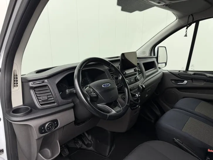 Ford Transit Custom 2023 photo 3