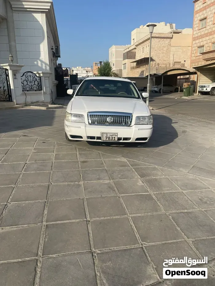 Ford Crown Victoria 2007 photo 3
