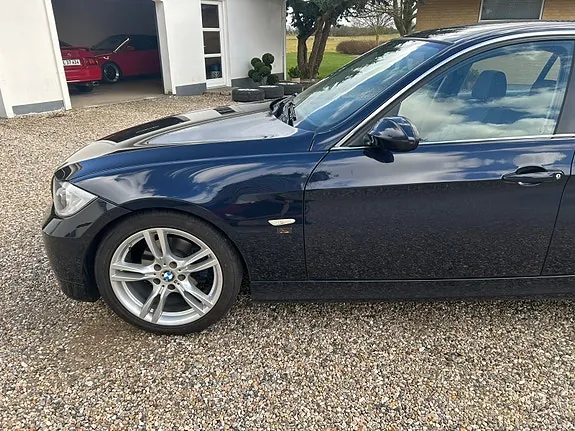 BMW 325I 2005 photo 2