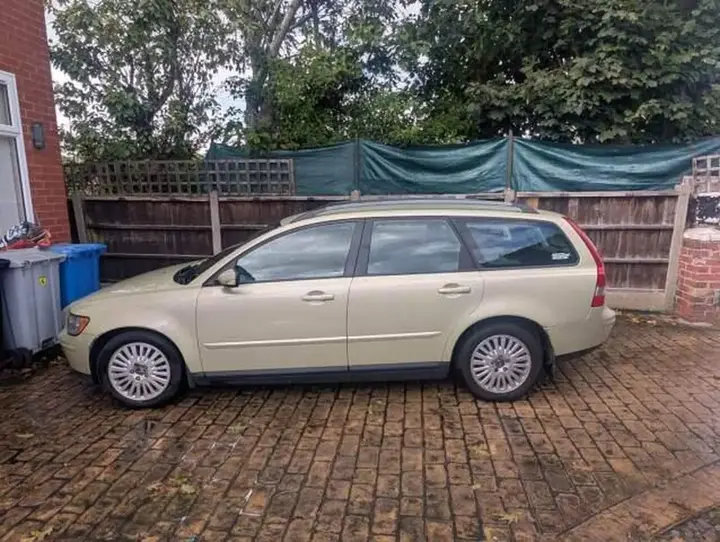 Volvo V50