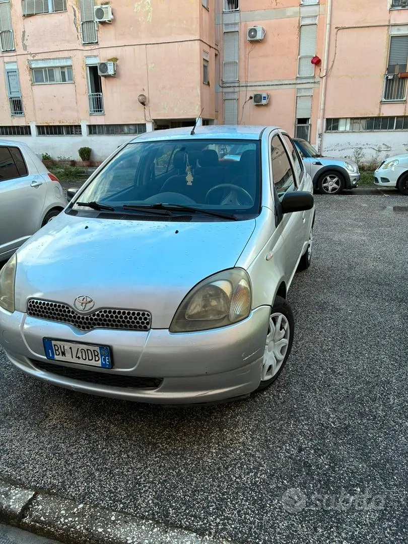Toyota Yaris 2001 photo 2