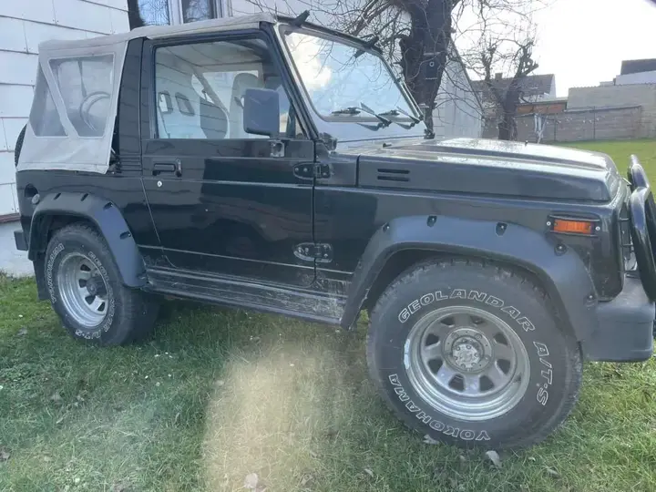 Suzuki Sj 413 1987 photo 3