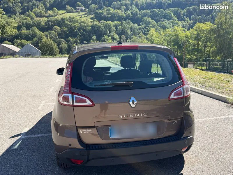 Renault Scenic 2009 photo 2