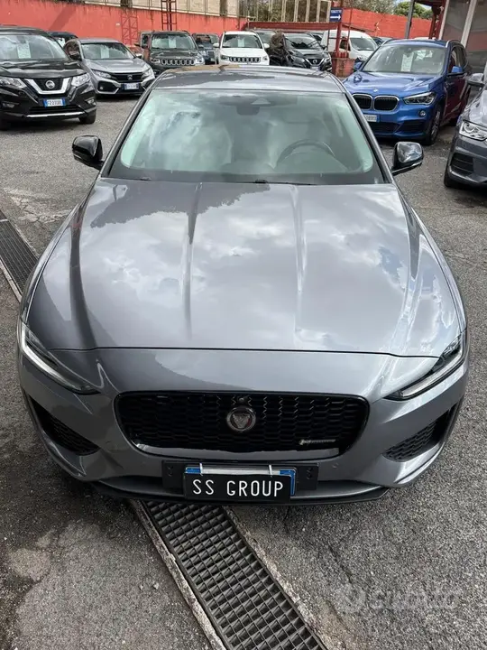 Jaguar Xe 2022 photo 2