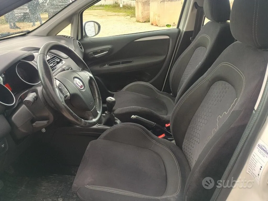 Fiat Punto 2014 photo 5