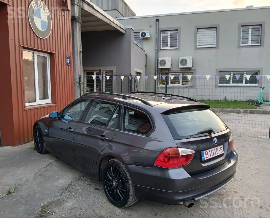 BMW 320I 2007 photo 2