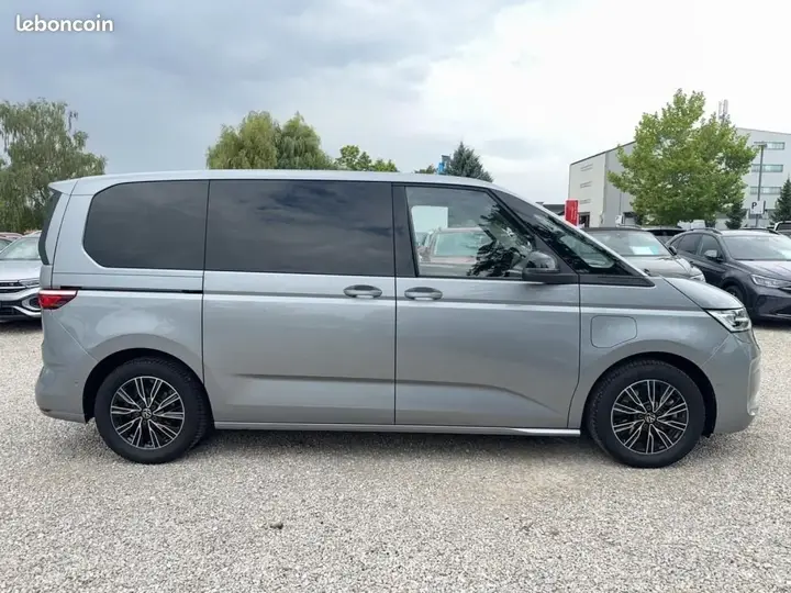 Volkswagen Multivan 2022 photo 3