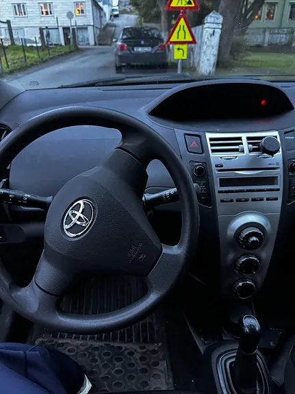 Toyota Yaris 2006 photo 4