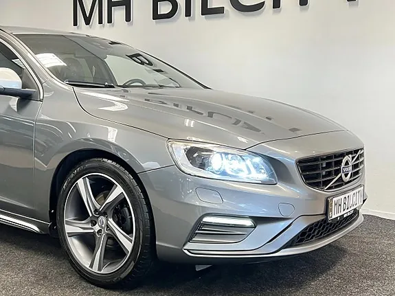 Volvo V60 2016 photo 2