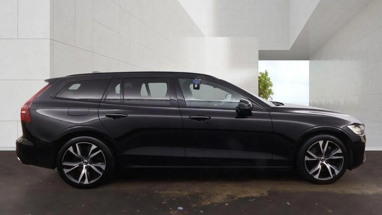 Volvo V60 2021 photo 5