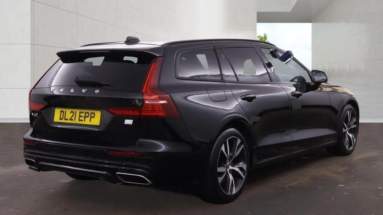 Volvo V60 2021 photo 4