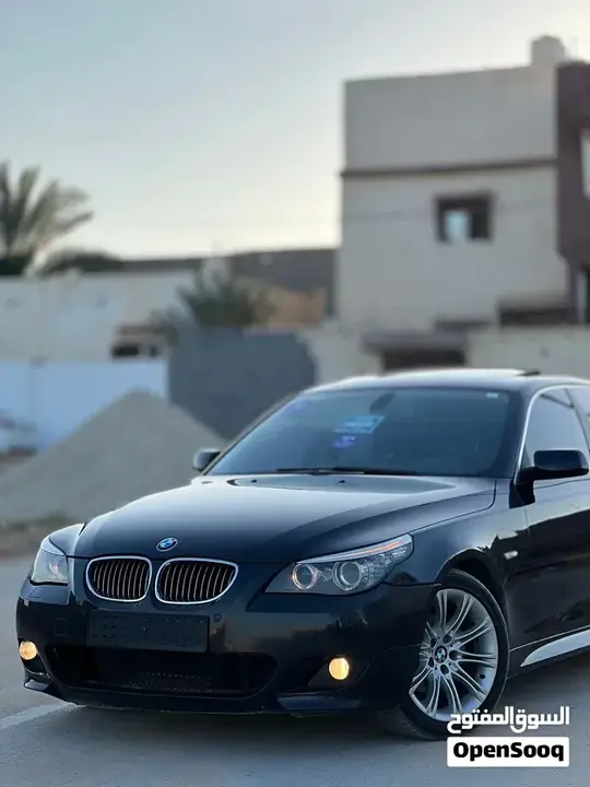BMW 5 Series 2010 photo 3