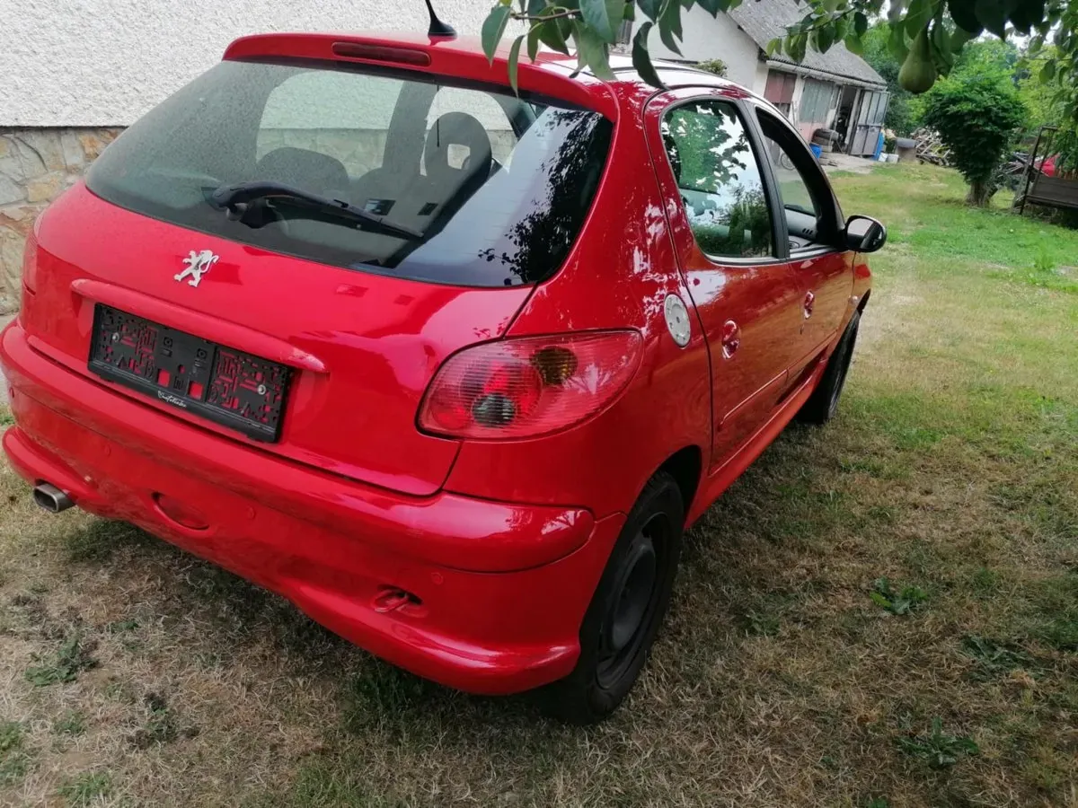 Peugeot 206 2007 photo 3