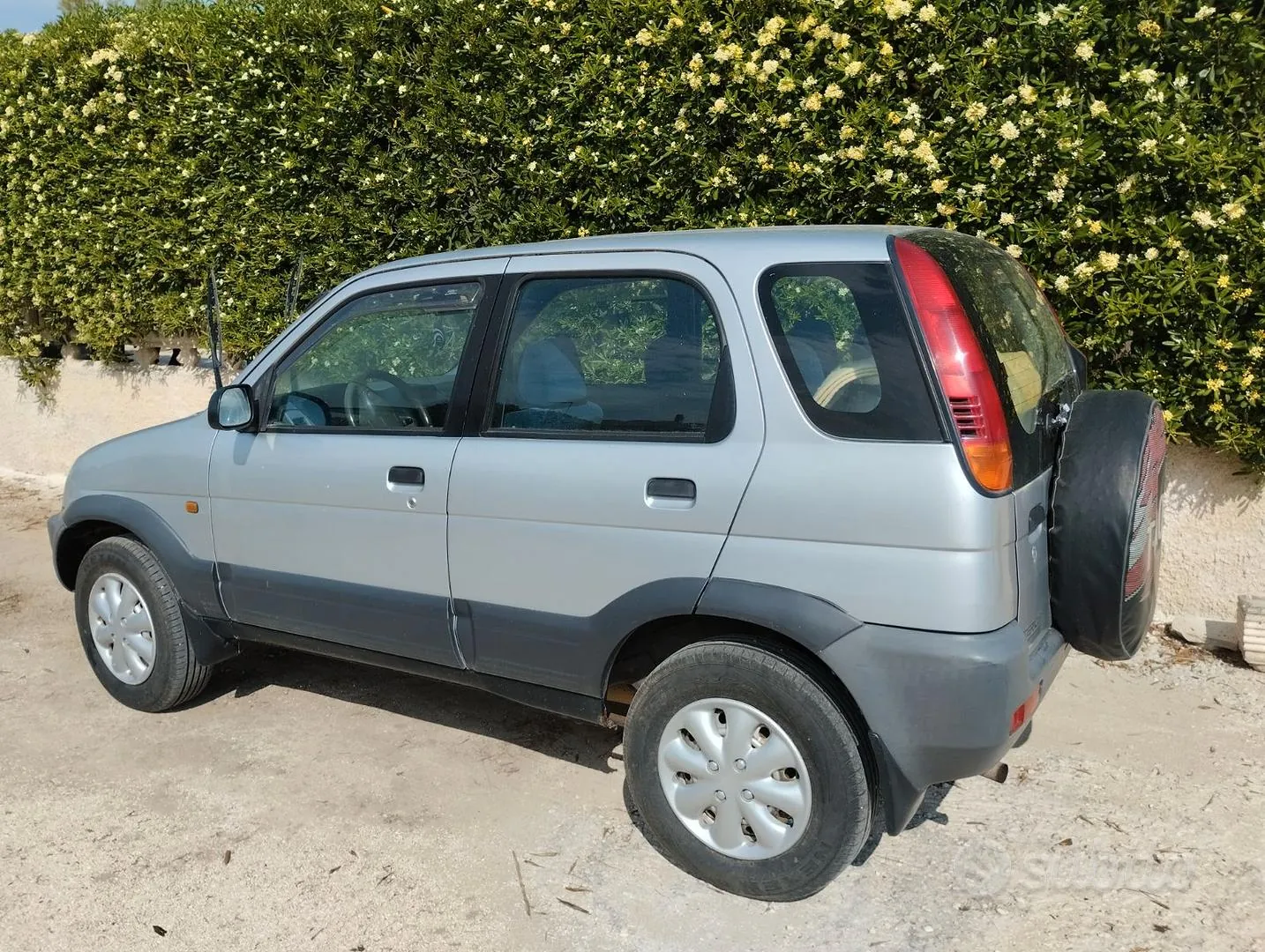 Daihatsu Terios 1999 photo 4