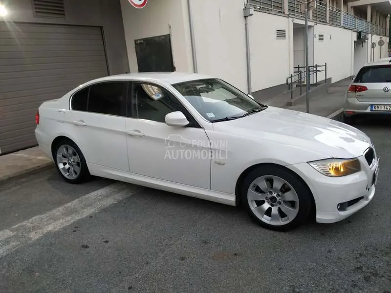 BMW 320 2009 photo 3