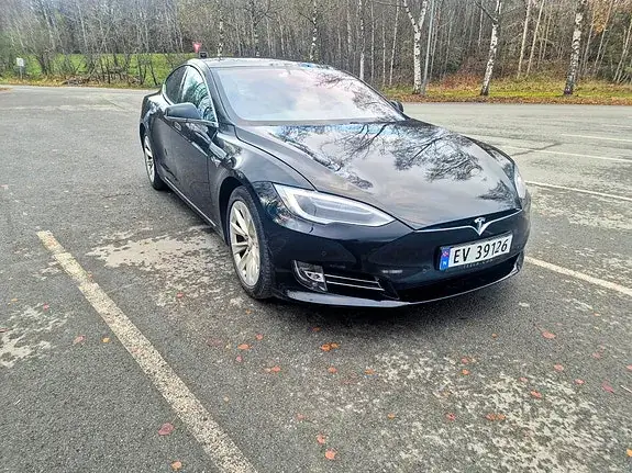 Tesla Model S 2018 photo 2
