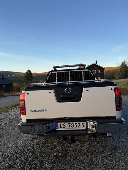 Nissan Navara 2012 photo 4