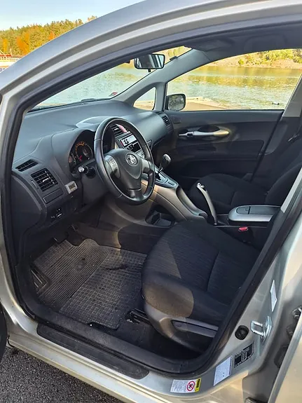 Toyota Auris 2008 photo 5