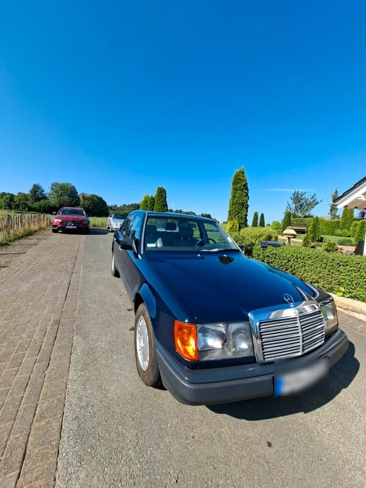 Mercedes-Benz W124