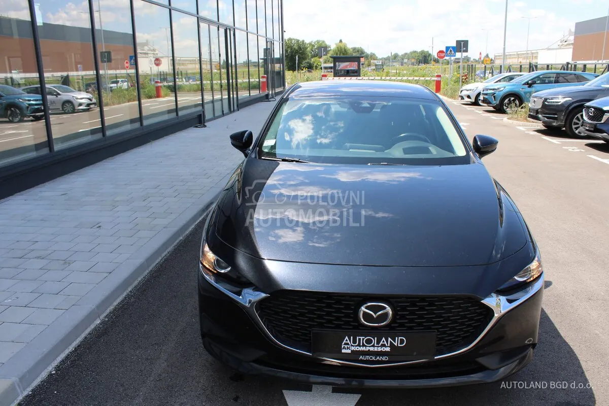 Mazda 3 2022 photo 2