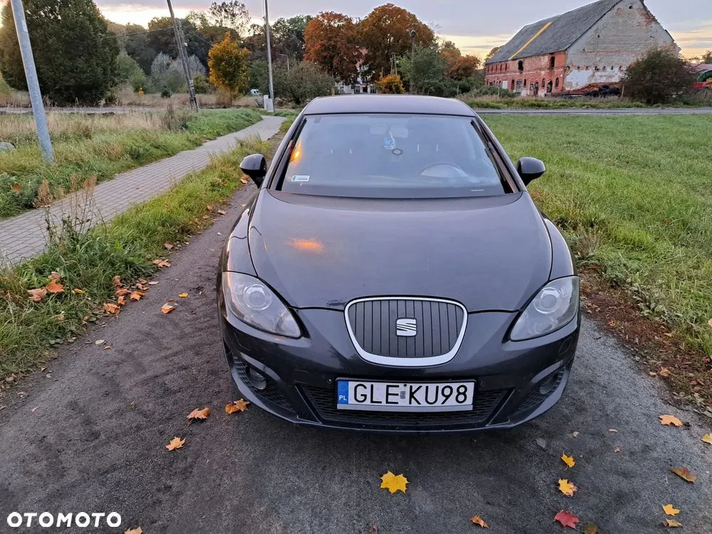 Seat Leon 2010 photo 2