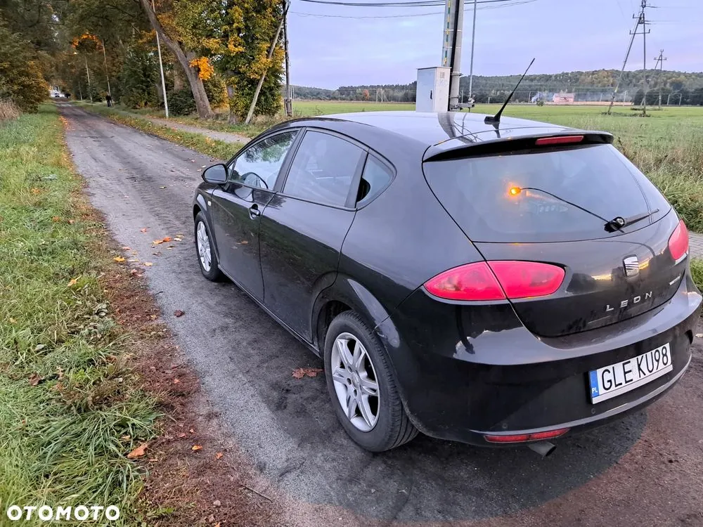 Seat Leon 2010 photo 5