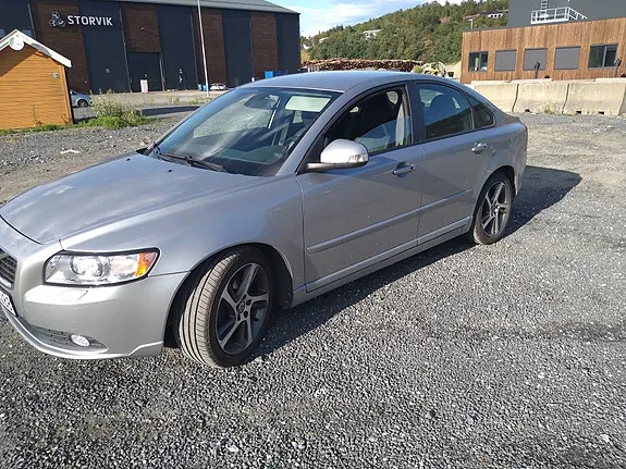 Volvo S40 2012 photo 5