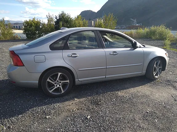 Volvo S40 2012 photo 4