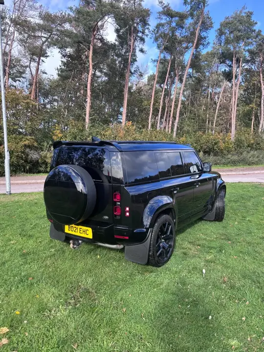 Land Rover Defender 110 2021 photo 4