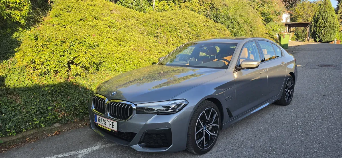 BMW 5 Series 2022 photo 3
