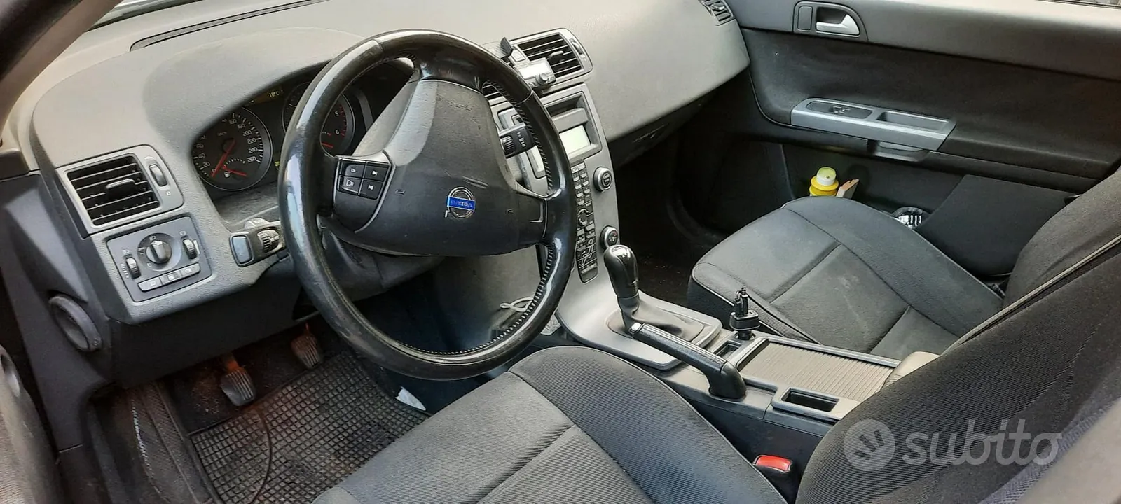 Volvo V50 2010 photo 2