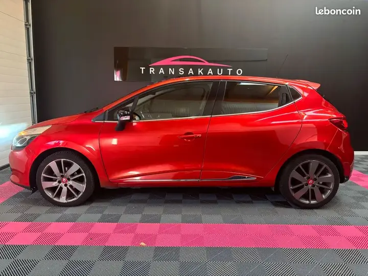 Renault Clio 2014 photo 2